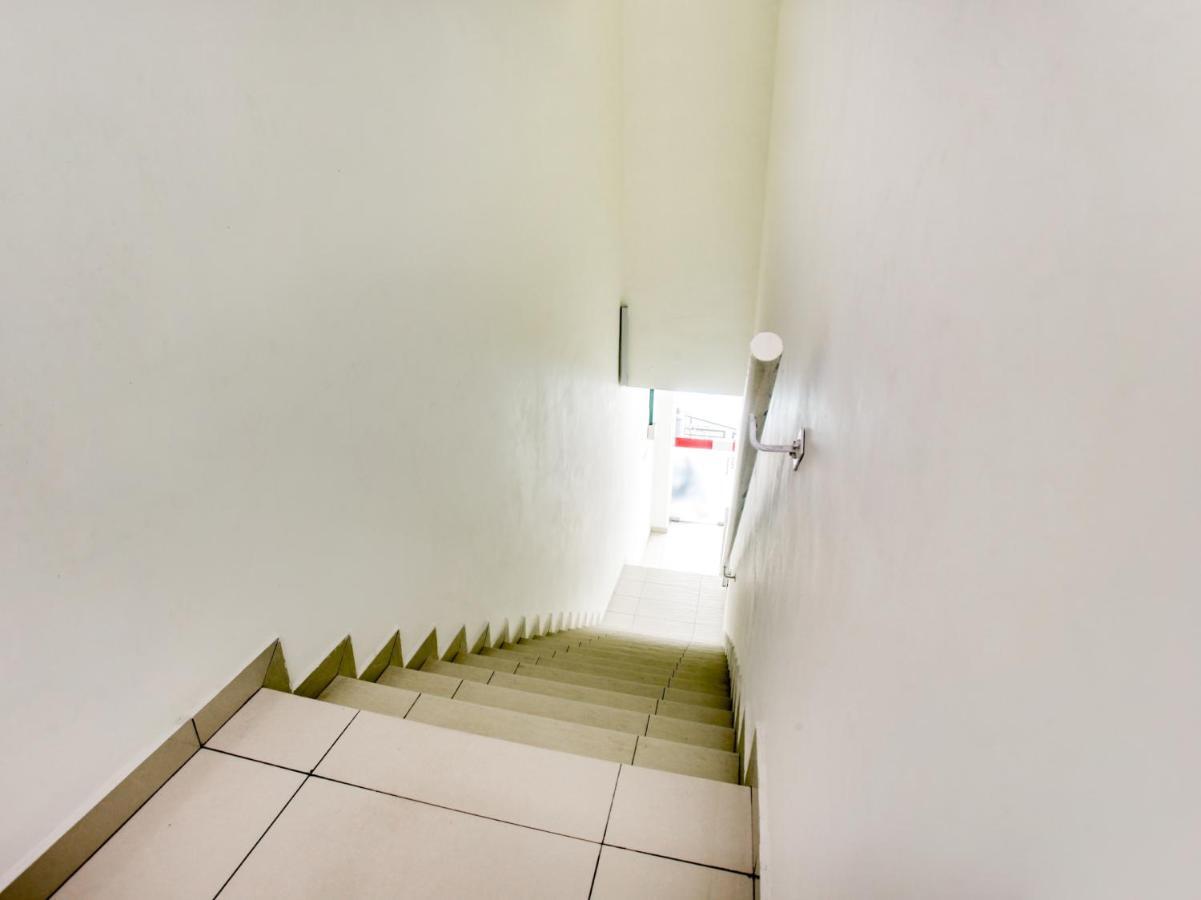 Oyo 89677 Sunflower Hotel Seremban Zewnętrze zdjęcie